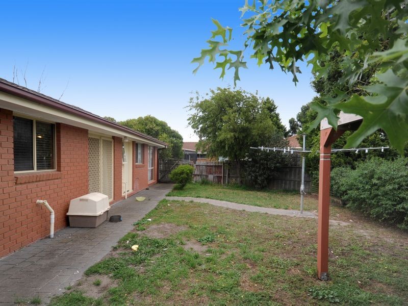 4 Universe Court, Whittington VIC 3219