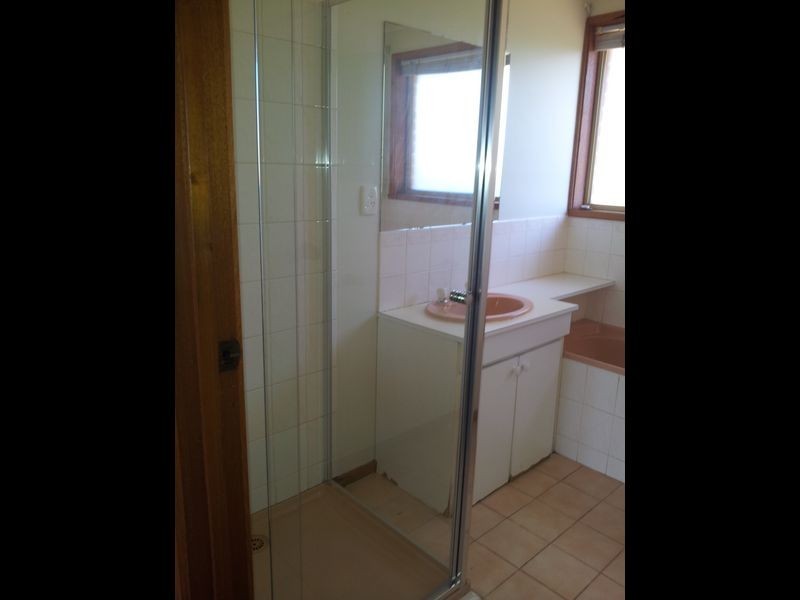 4 Universe Court, Whittington VIC 3219