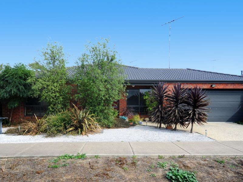 7 Koala Court, Whittington VIC 3219