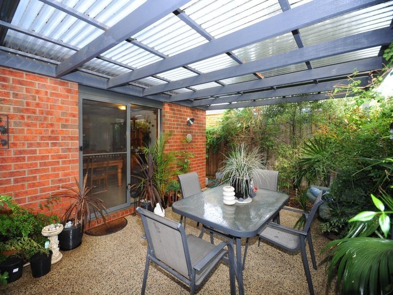 7 Koala Court, Whittington VIC 3219