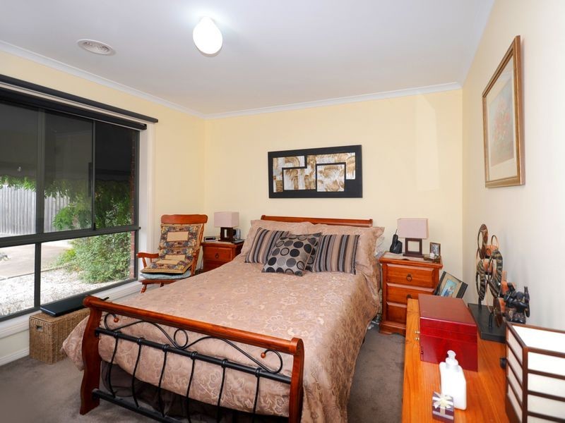 7 Koala Court, Whittington VIC 3219