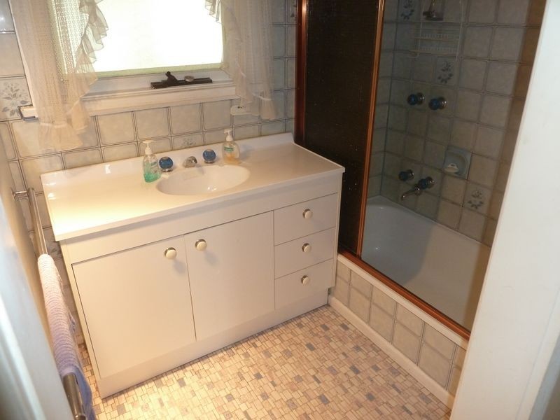 38 Colac Grove, Belmont VIC 3216