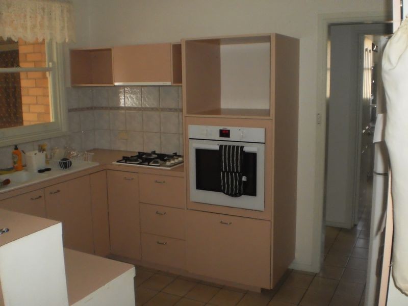 1 Craigie Road, Newtown VIC 3220