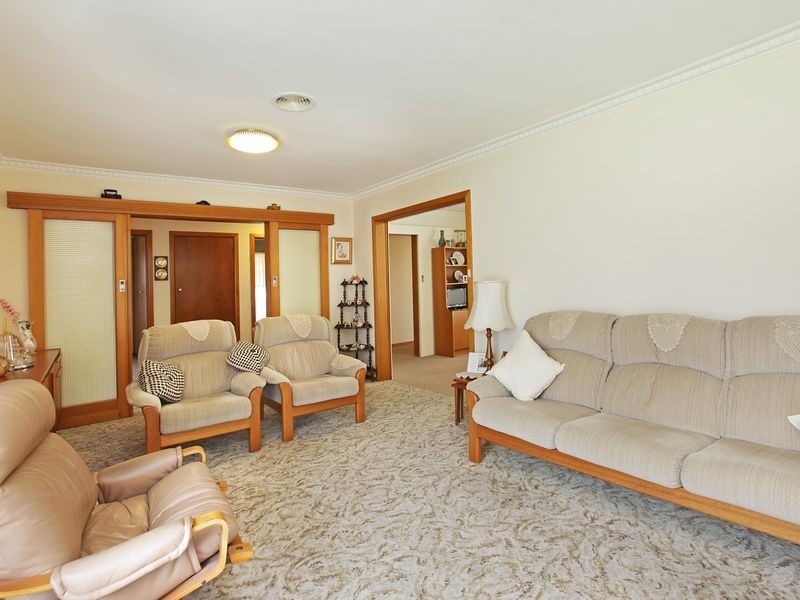 18 Forfar Road, Hamlyn Heights VIC 3215