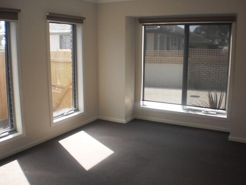 2/49 Vistula Avenue, Bell Park VIC 3215