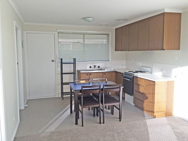 2/53 Regent Street, Whittington VIC 3219