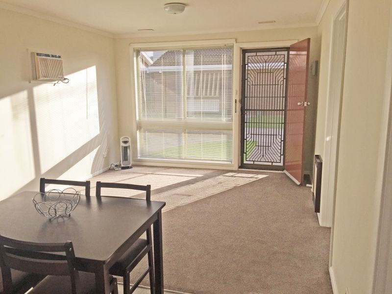 2/53 Regent Street, Whittington VIC 3219
