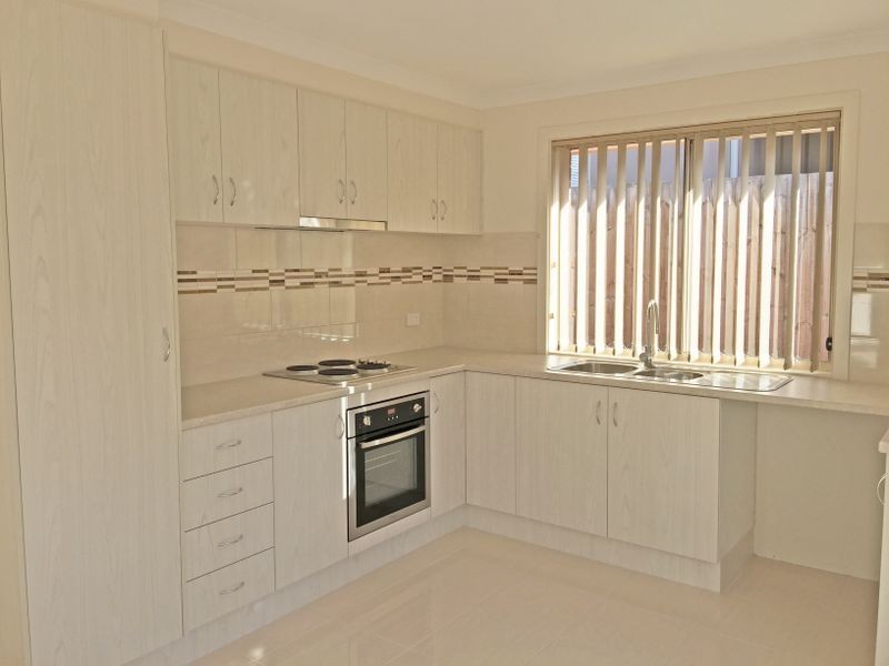 Unit 2/70 Vines Road, Hamlyn Heights VIC 3215