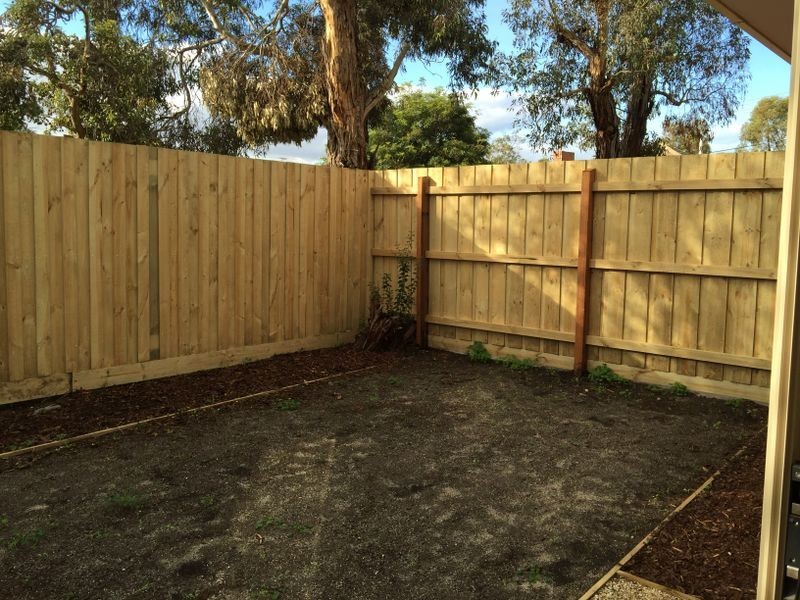 Unit 2/70 Vines Road, Hamlyn Heights VIC 3215