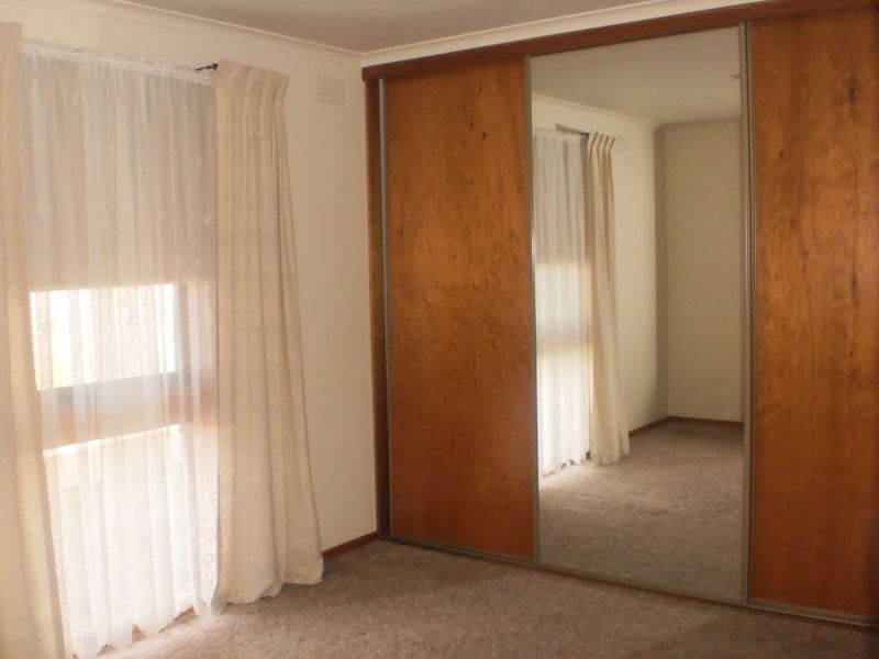 4/4 Manifold Street, Manifold Heights VIC 3218