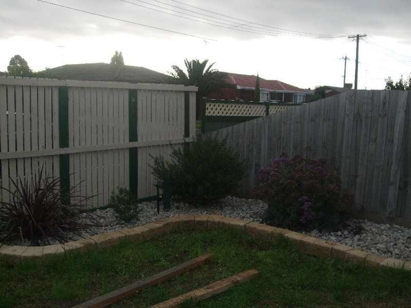 6 Clunies Court, Corio VIC 3214