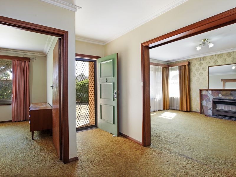 27 Porter Avenue, Highton VIC 3216