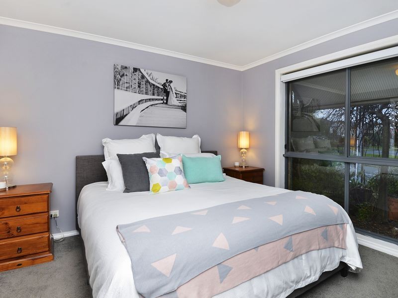 2 Leawarra Way, Clifton Springs VIC 3222