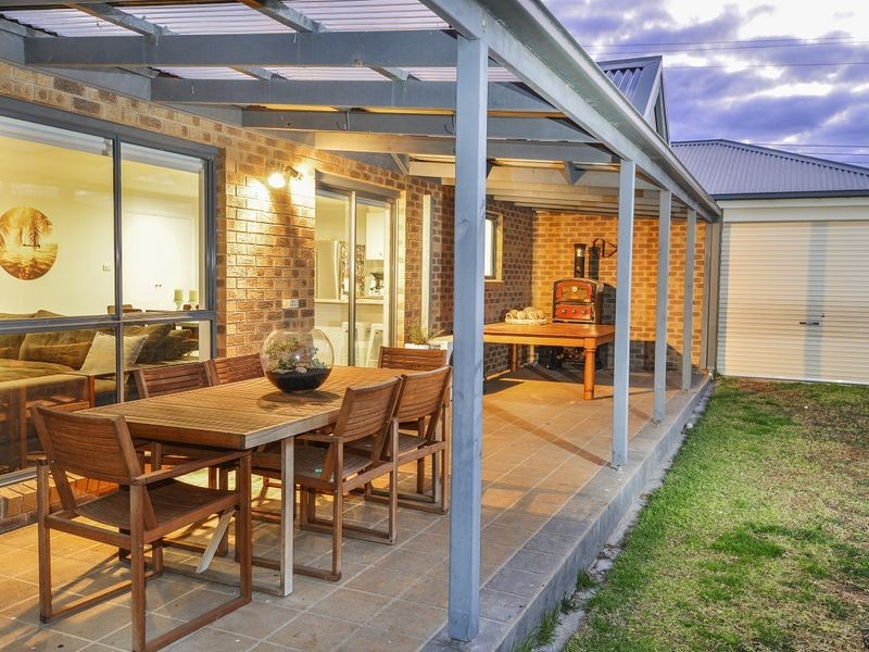 2 Leawarra Way, Clifton Springs VIC 3222