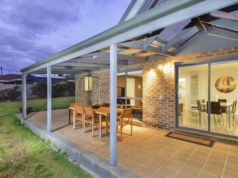 2 Leawarra Way, Clifton Springs VIC 3222
