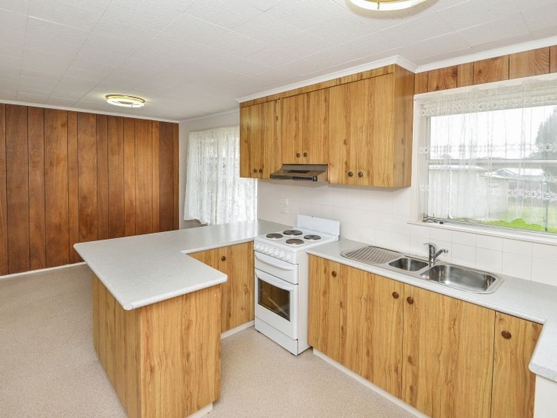 2 Gambier Grove, Corio VIC 3214