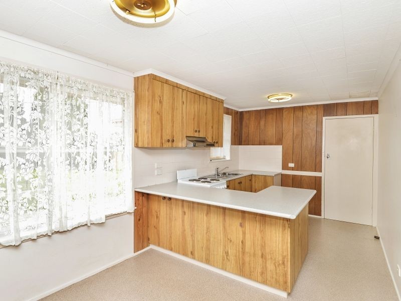 2 Gambier Grove, Corio VIC 3214