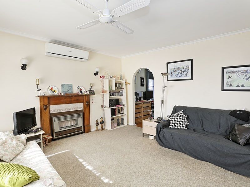 8 Oregon Avenue, Corio VIC 3214