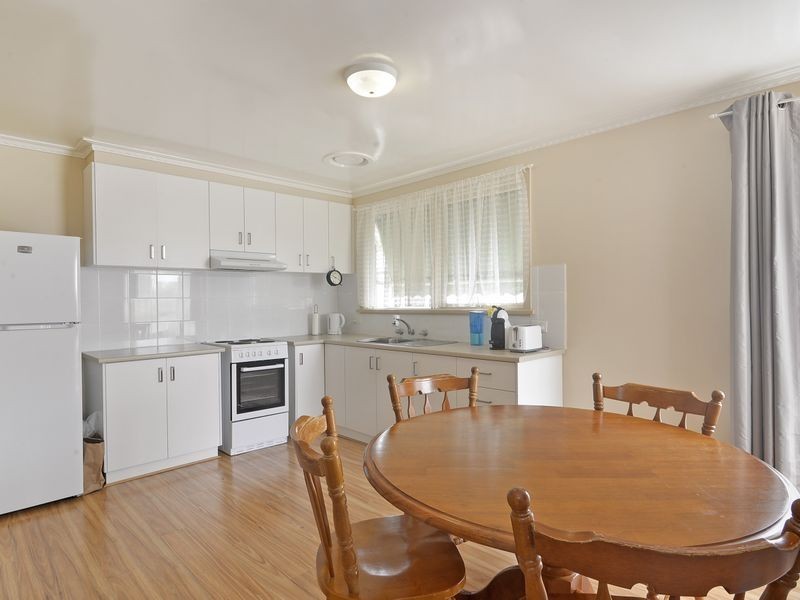 34 Colac Grove, Belmont VIC 3216