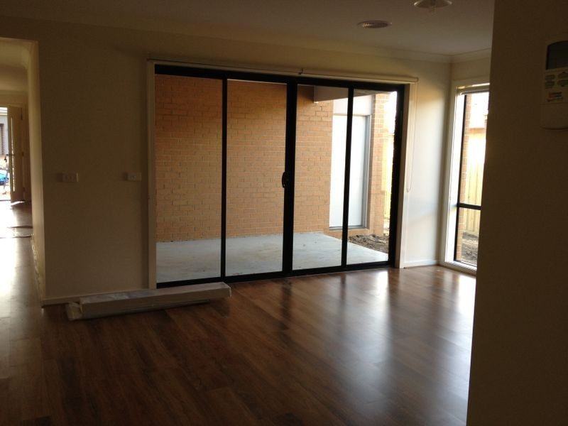 9 Ploughman Place, Connewarre VIC 3227