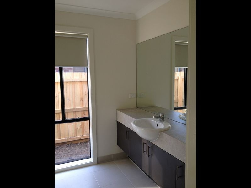 9 Ploughman Place, Connewarre VIC 3227