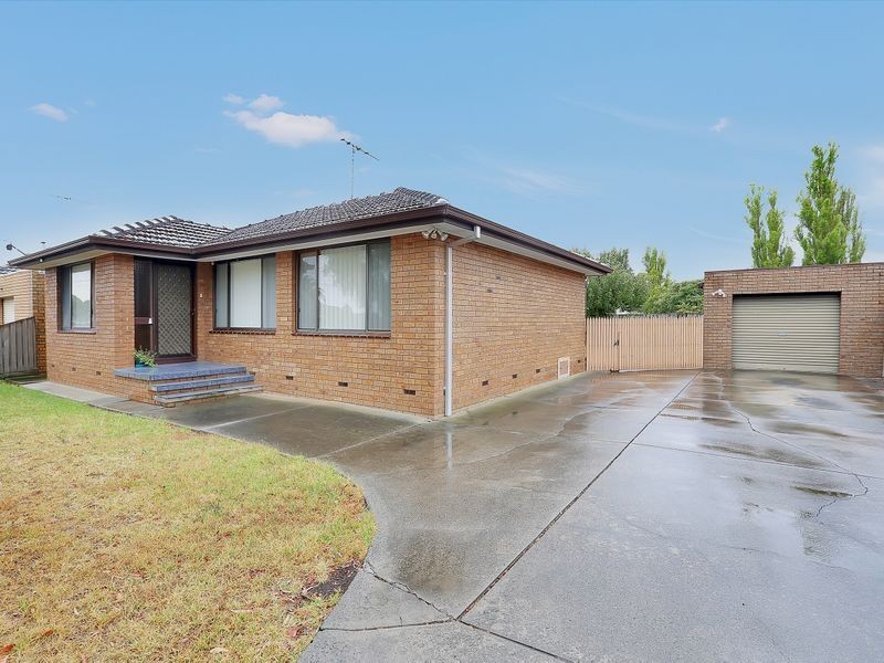 12 Grevillea Avenue, Corio VIC 3214