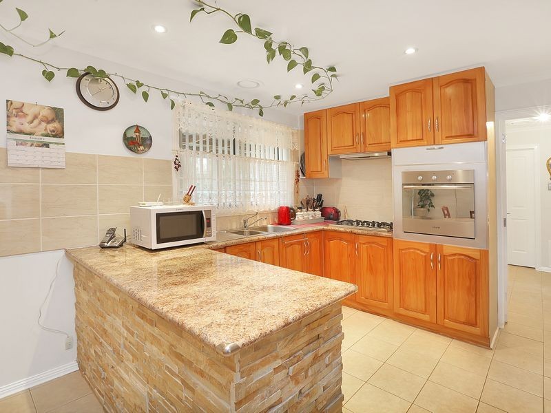 12 Grevillea Avenue, Corio VIC 3214