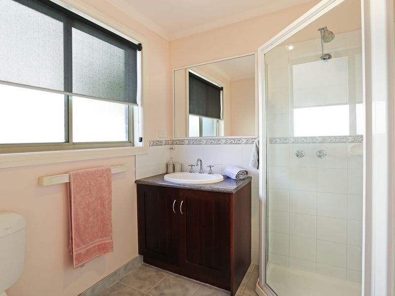 24 Forfar Road, Hamlyn Heights VIC 3215