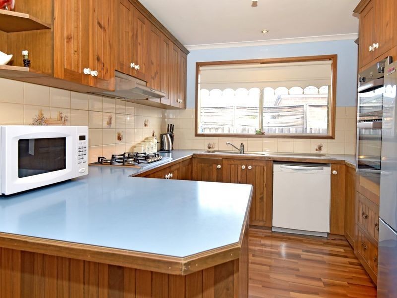 27 Coleraine Crescent, Corio VIC 3214