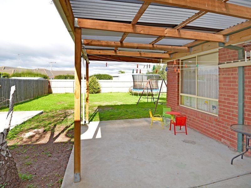 27 Coleraine Crescent, Corio VIC 3214