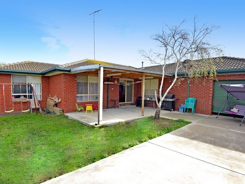 27 Coleraine Crescent, Corio VIC 3214