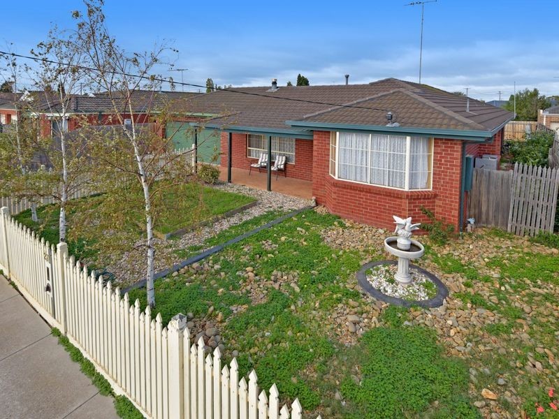 27 Coleraine Crescent, Corio VIC 3214