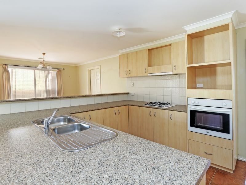 57 Streeton Close, Corio VIC 3214