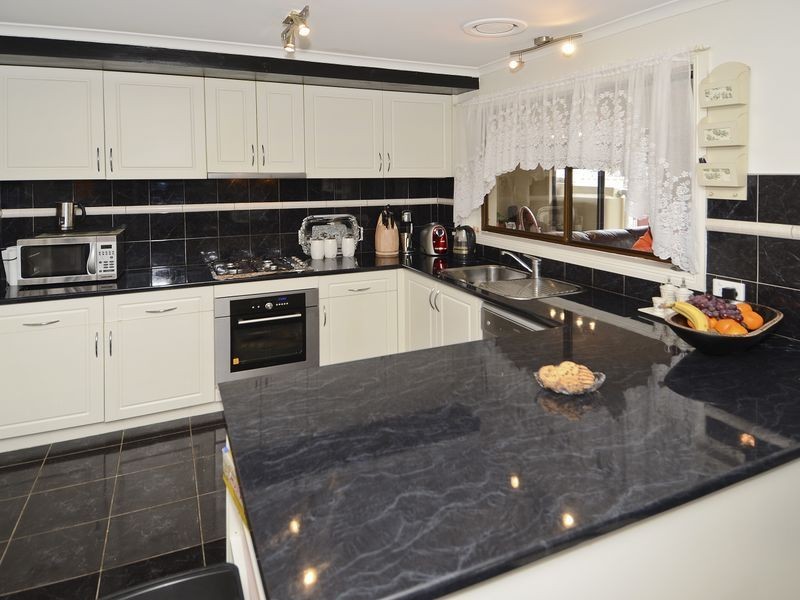 11 Hammersley Road, Bell Park VIC 3215