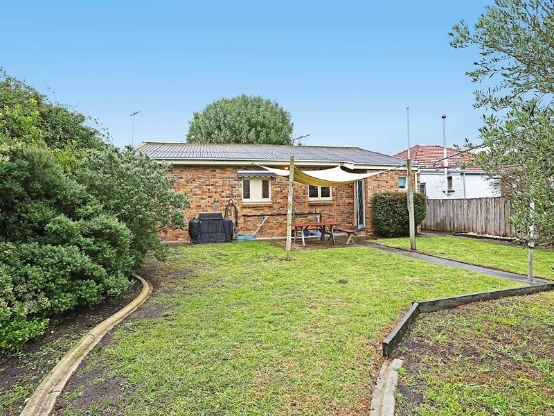 10 Wirksworth Street, Herne Hill VIC 3218