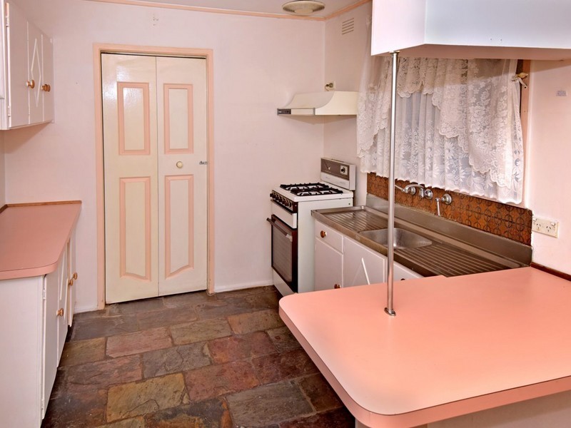 73 Wilsons Road, Newcomb VIC 3219