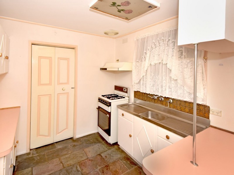 73 Wilsons Road, Newcomb VIC 3219