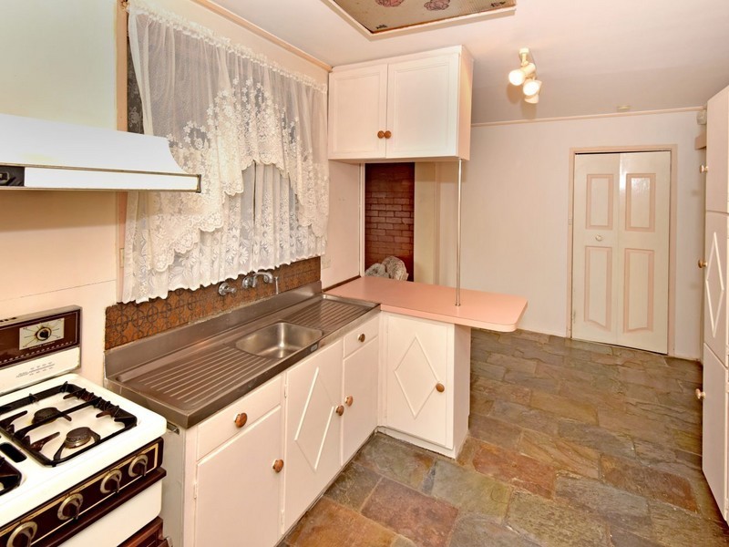 73 Wilsons Road, Newcomb VIC 3219