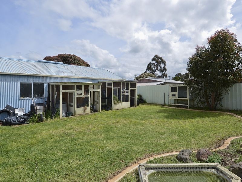 18 Howitt Avenue, Corio VIC 3214