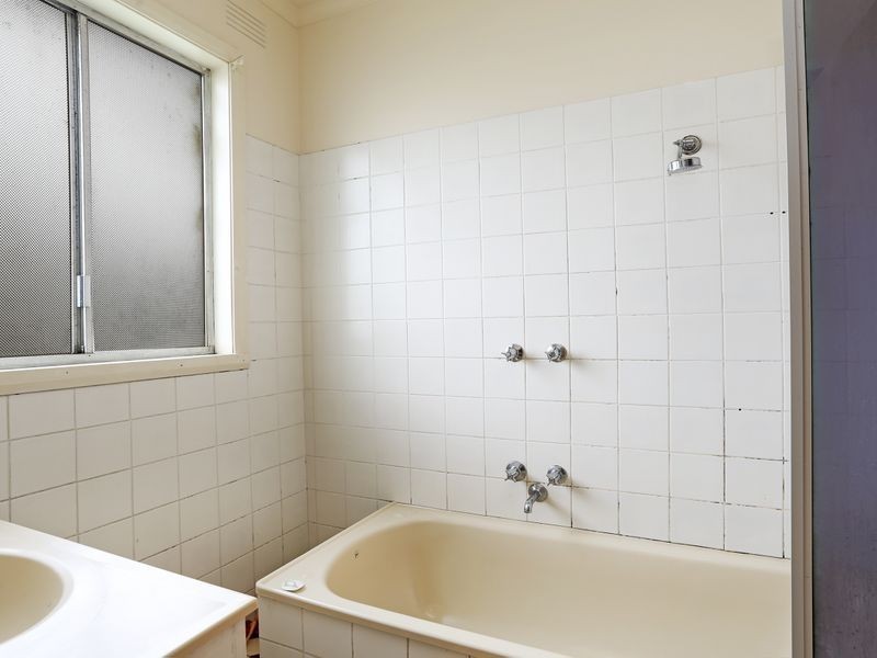 1/16 Redfearn Court, Corio VIC 3214