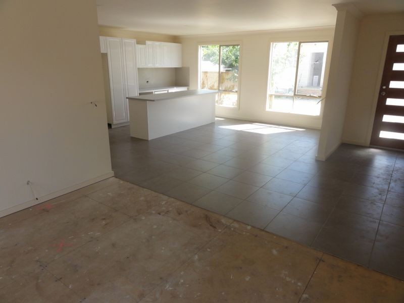 2/16 Redfearn Court, Corio VIC 3214