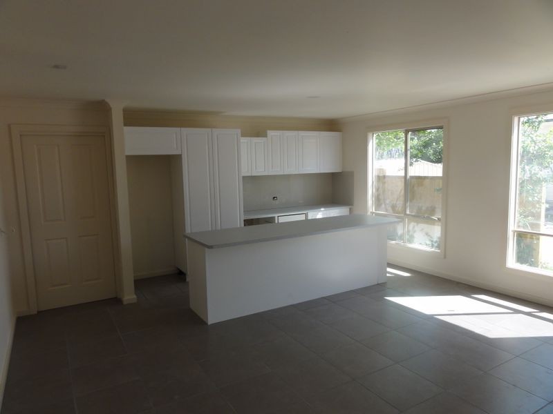 2/16 Redfearn Court, Corio VIC 3214