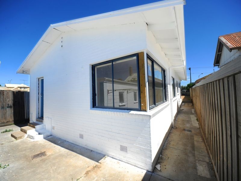 27 Melbourne Road, Drumcondra VIC 3215