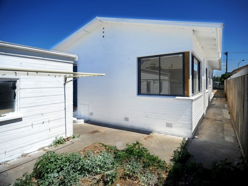 27 Melbourne Road, Drumcondra VIC 3215