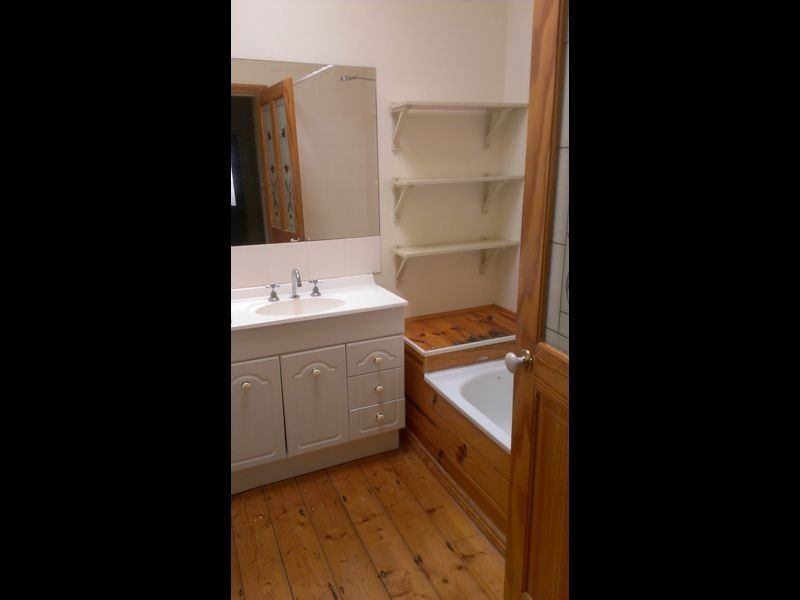 17 Rugby Street, Belmont VIC 3216