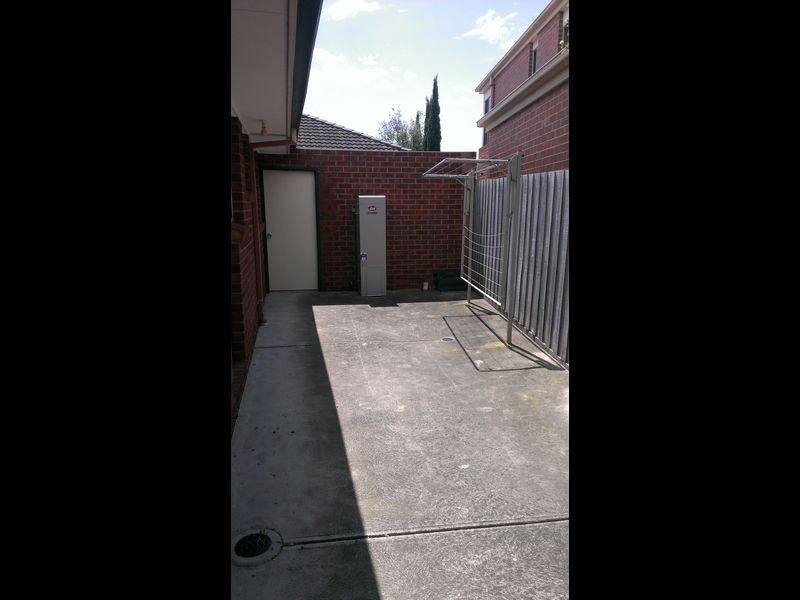 1/5 Arbour Grove, Belmont VIC 3216