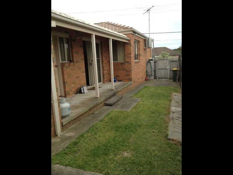 Unit 1/14 Synnott Street, Hamlyn Heights VIC 3215
