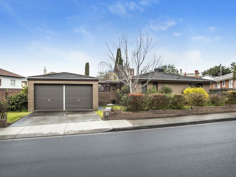9 Ruthven Street, Newtown VIC 3220