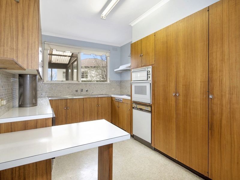 9 Ruthven Street, Newtown VIC 3220