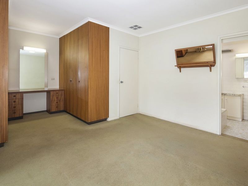 9 Ruthven Street, Newtown VIC 3220